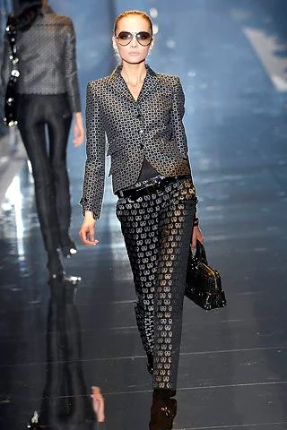 Look 25